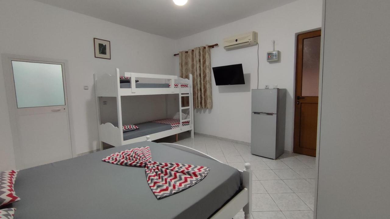 Beach Rooms Himarë Exterior foto