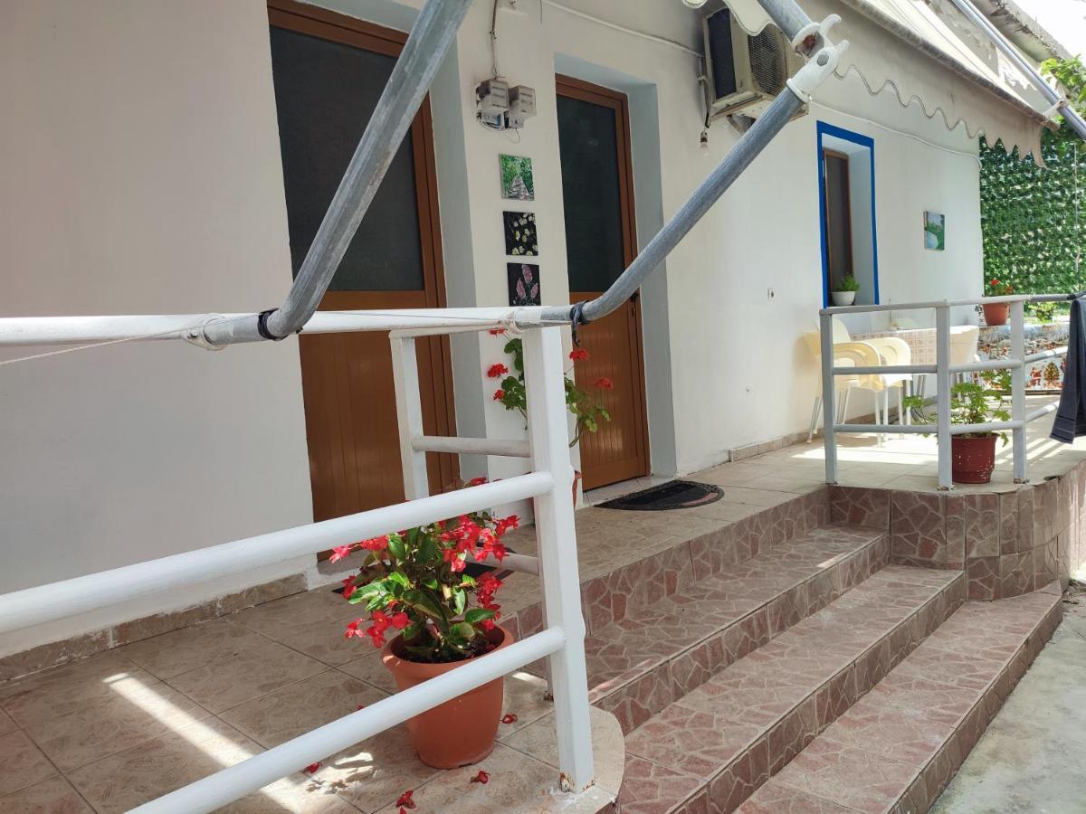 Beach Rooms Himarë Exterior foto